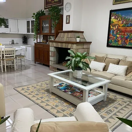 Marco's House Дом отдыха Dolianova